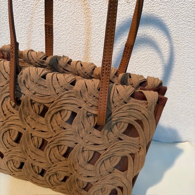 B.stuff 「リアン」スクエアハンドバッグ クミン