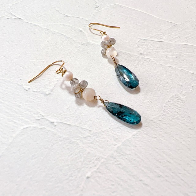 p_162 カイヤナイト