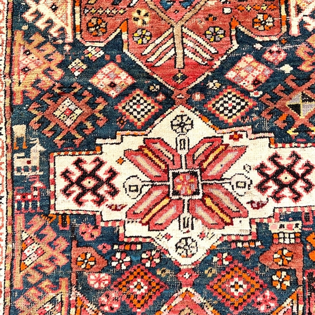 アゼルバイジャン・アンティーク・フラワー絨毯