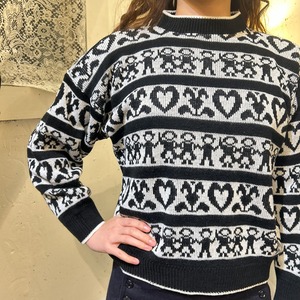 80’s monotone heart sweater