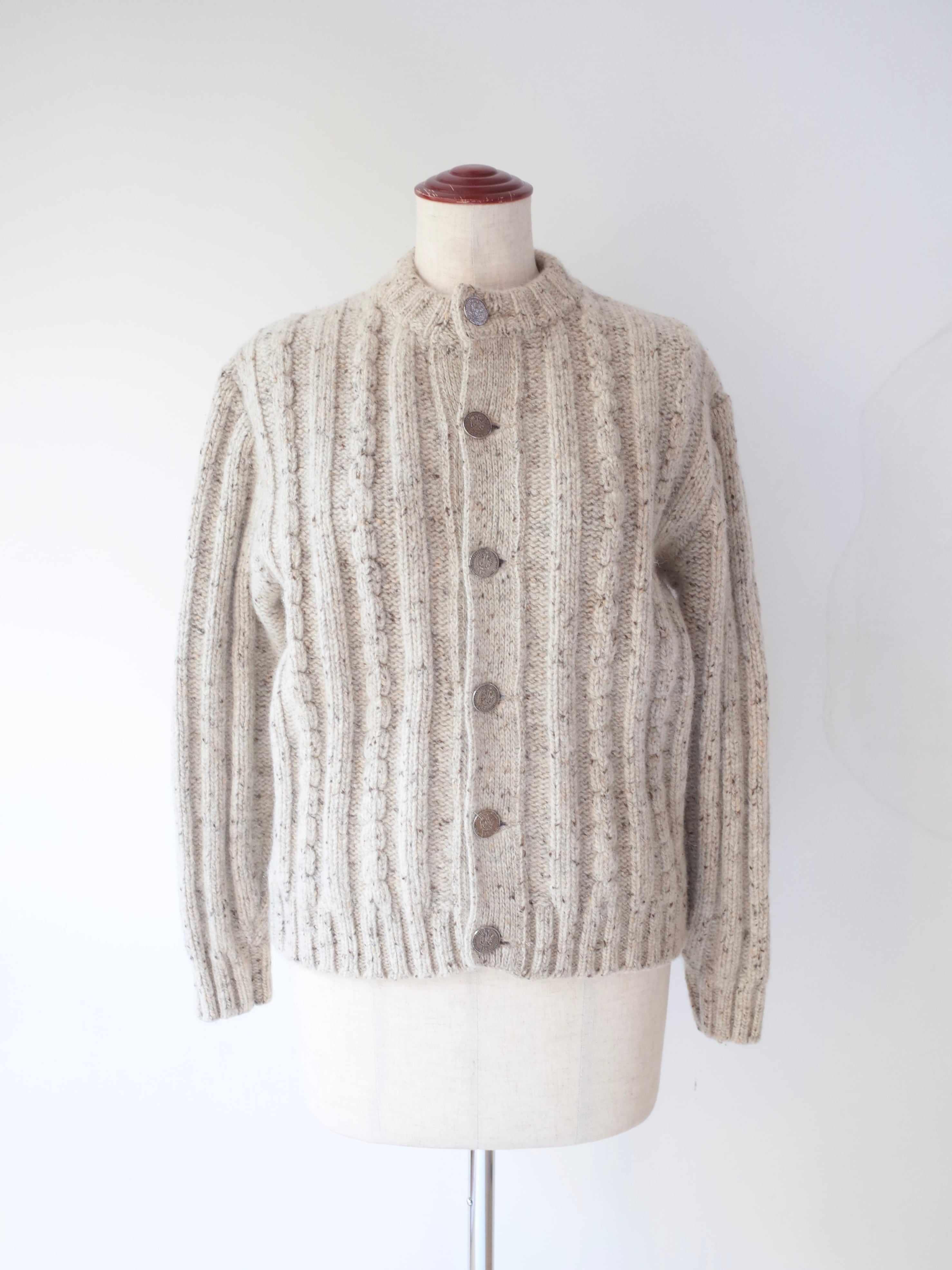 Euro coin boutton knit cardigan