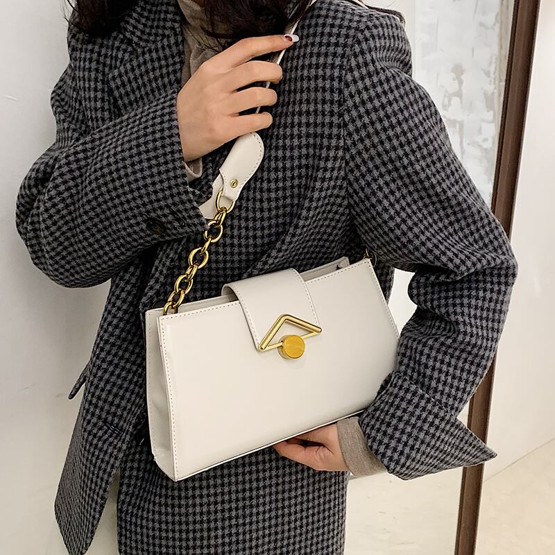 レディースオータムウィンターチェーン 秋物 冬物 メッセンジャーバッグ Tiancai_Wing_Bag28772521247
