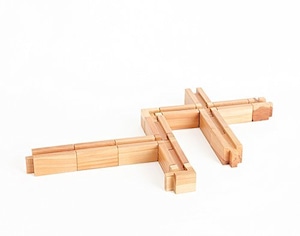 木村木品製作所 りんごに木 知育玩具 きづき 「つなげる」15ピース 幅18×奥行き13×高さ3cm