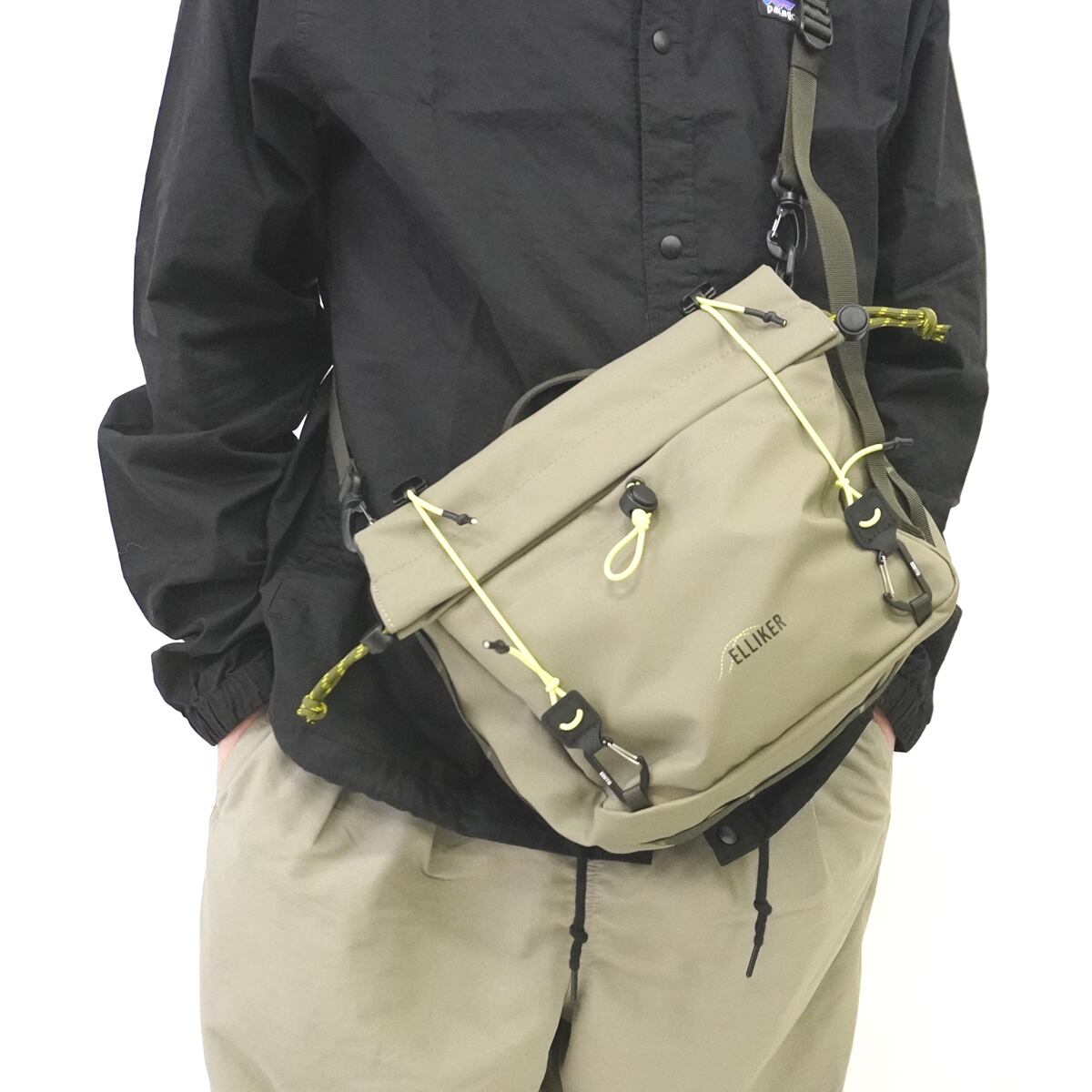 Patagonia ポケットタッブルショルダーバッグ 黒 廃盤 レア ショルダー 