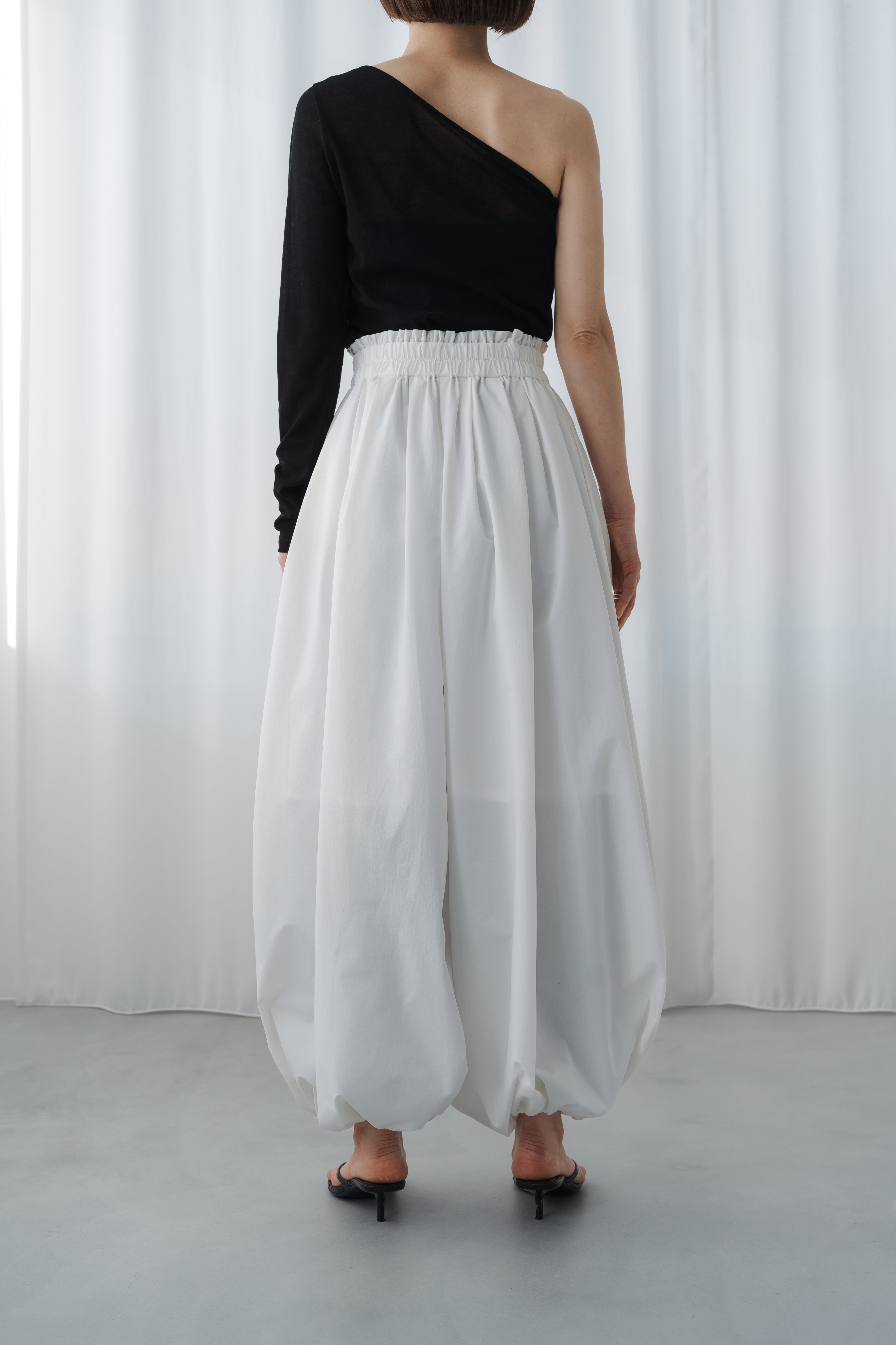 roughlow sheer balloon pants White サイズ2 sheer balloon pants(white)ご注文から一週間前後で発送 | roughlow