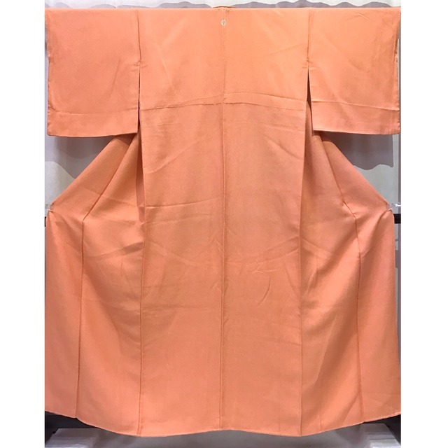 着物・色無地・正絹・一つ紋・うすオレンジ系地・No.200701-1109・梱包サイズ80