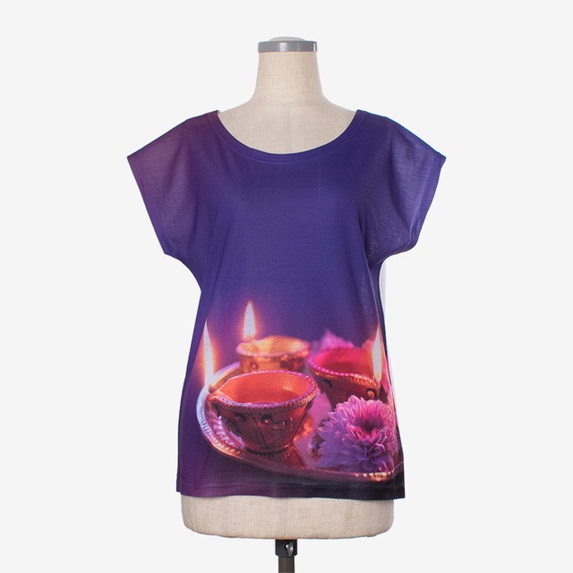 ヨガプリントTシャツ キャンドル１　Yoga print T-shirt Candle1