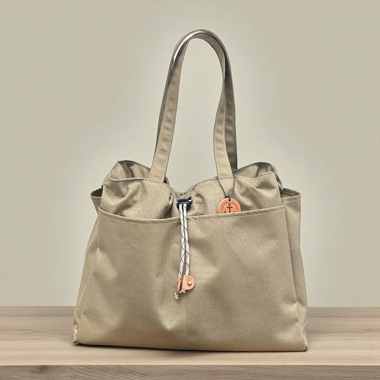 わがままトート:ベージュ(コーデュラナイロン 撥水加工ナイロン素材トートバッグ)<受注製作>