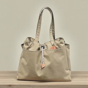 わがままトート:ベージュ(コーデュラナイロン 撥水加工ナイロン素材トートバッグ)<受注製作>