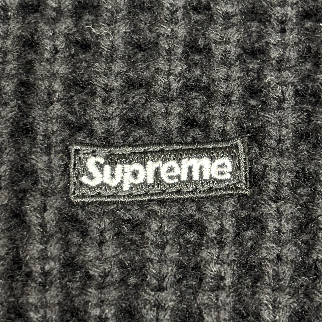 人気即完】Supreme センターロゴ刺繍 鹿の子 ニット 試せる セーター M