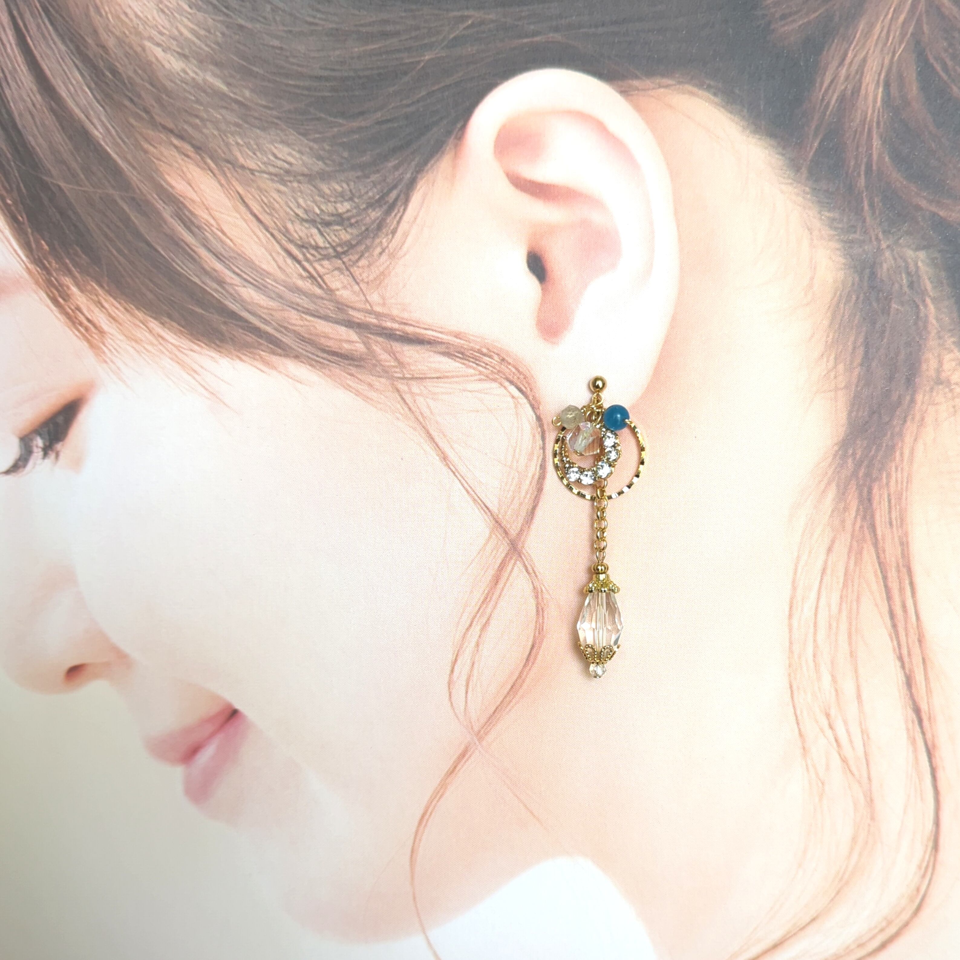 ホワイトジェードとブルーアパタイトのピアス14kgf