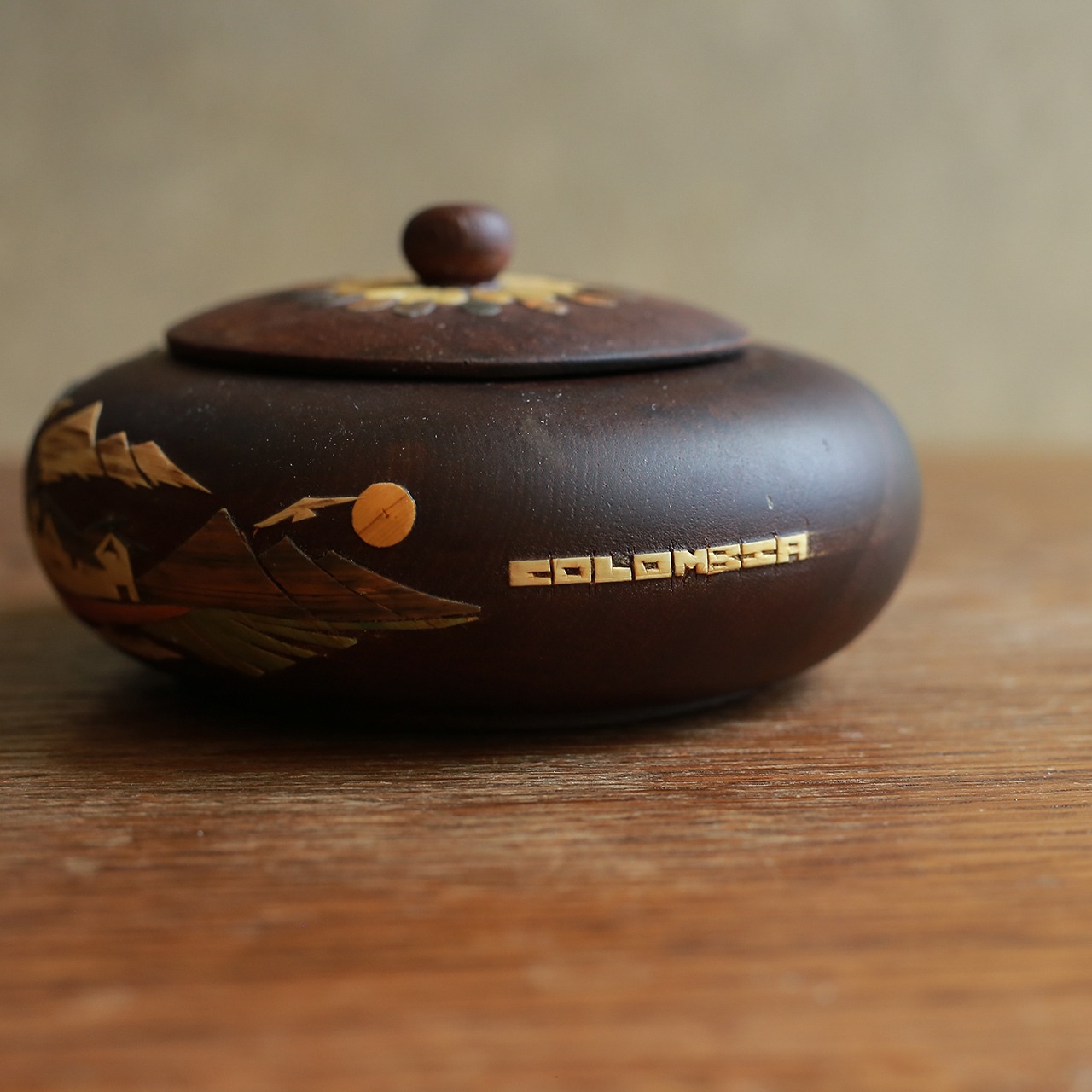 模様が素敵な、コロンビアの小物入れ