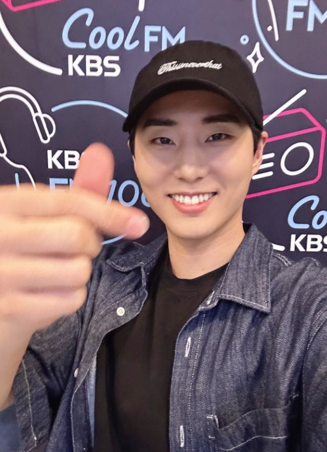DAY6 ヨンケイ⑭ ☆DAY6 ヨンケイ 着用!!【THISISNEVERTHAT】SCT-Logo Cap