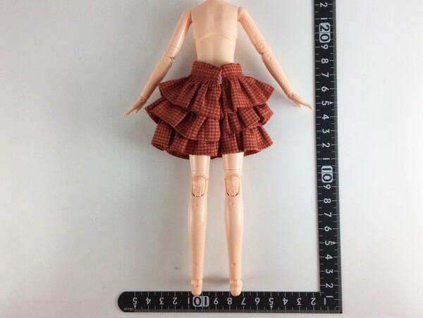 ドール服 1/6 女性用25 ティアードスカート ワインレッドチェック A-30 - 画像2