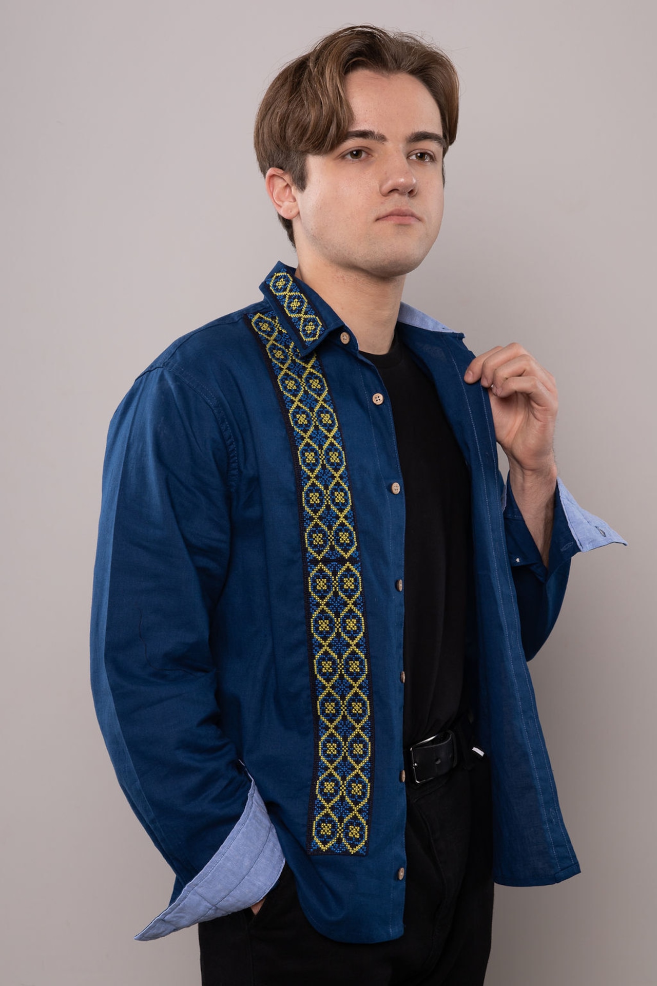 ウクライナ刺繍ヴィシヴァンカ　クロスステッチ手刺繍　M-Lサイズ　メンズ - 17