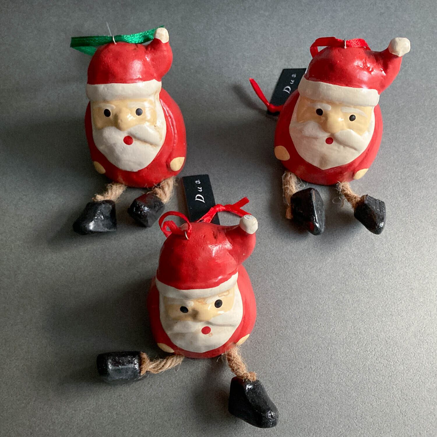 再入荷〉足ぶらぶらサンタのオーナメント | Dua-アクセサリーパーツ