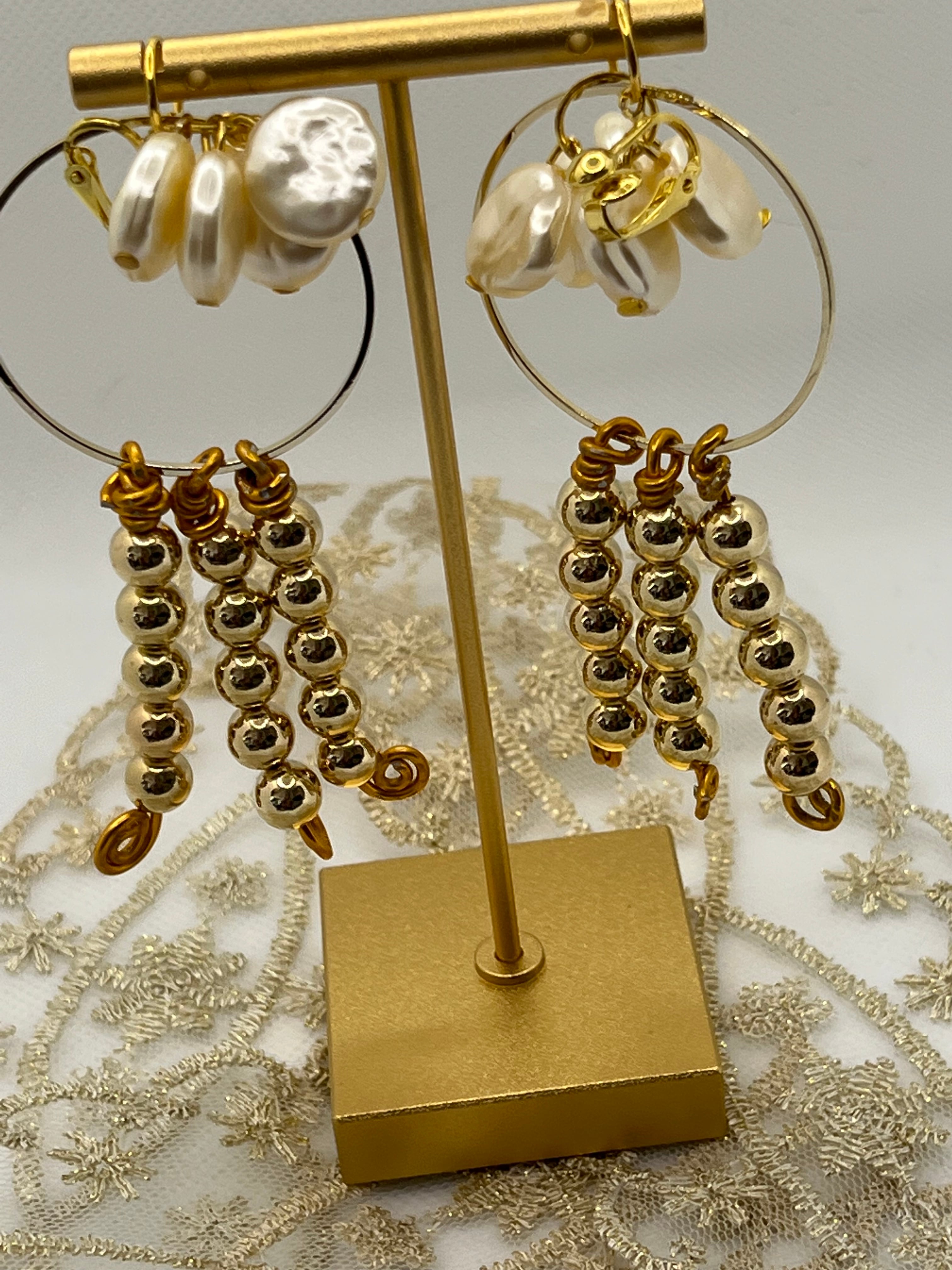 貝殻パールと金玉ゴージャスイヤリング 1hh-47 | アクセサリーbellissimo