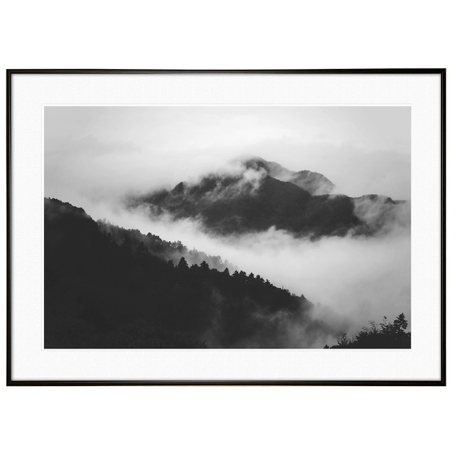 日本写真 東京 霧の高尾山  インテリア モノクロアートポスター額装 AS3463