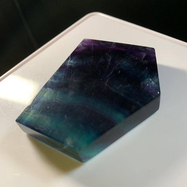 プレート1. 濃く透明度抜群 パープルブルー グラデーション フローライト