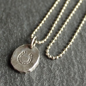 ◆錫 (スズ) × silver ネックレス【Stamp Tin Necklace #Horseshoe】