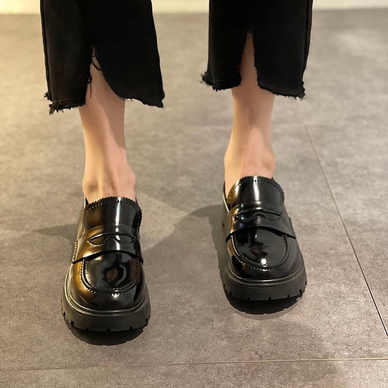 レザーオータムレッドブラックスタイルスタンダード 靴 シューズ レトロ 秋物 部族の婦人靴24535235665