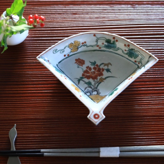 AS　加藤幸治　五彩闘鶏文輪花6寸皿