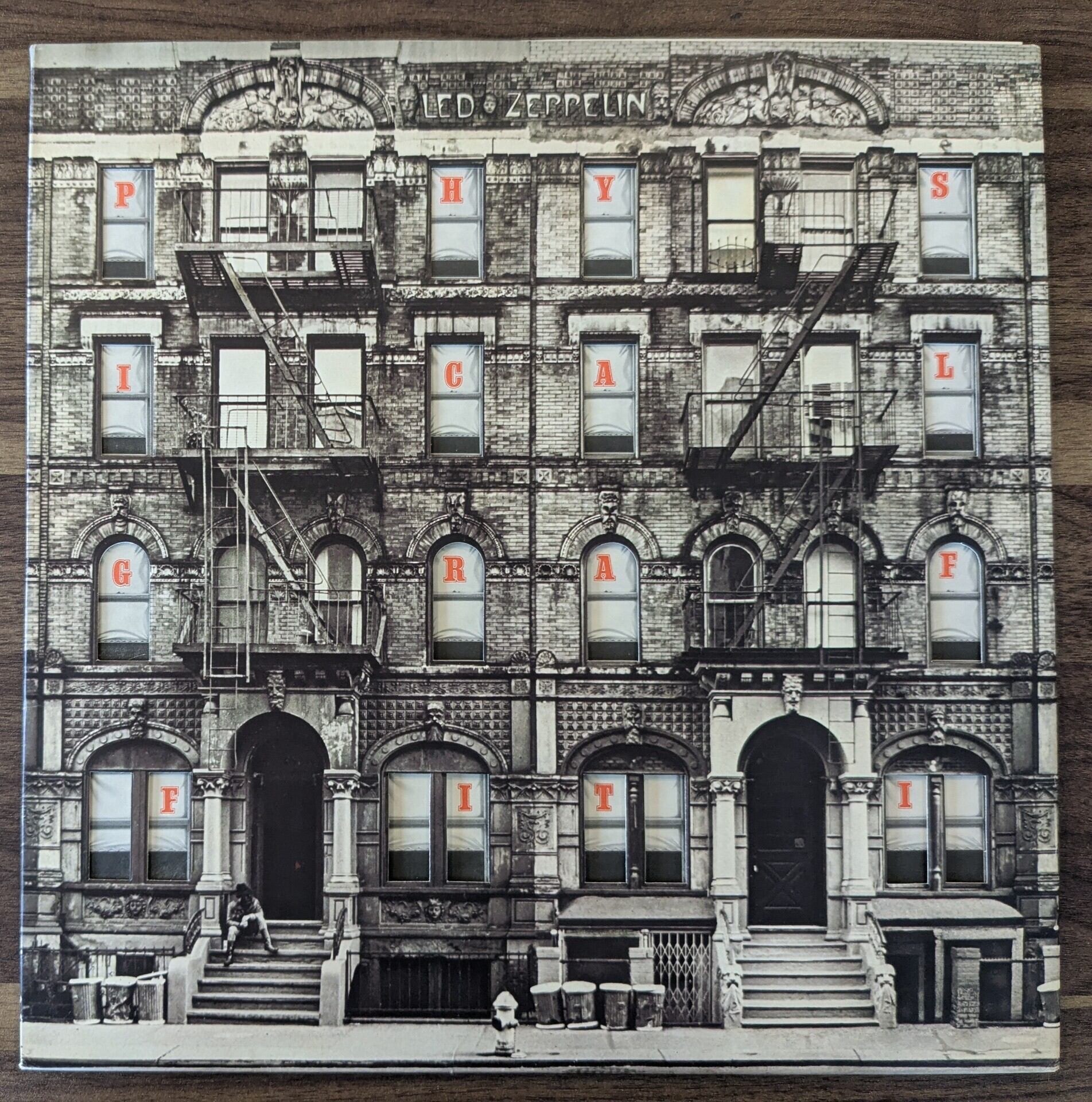 レッド・ツェッペリン「フィジカル・グラフィティ」：LPレコード | 音