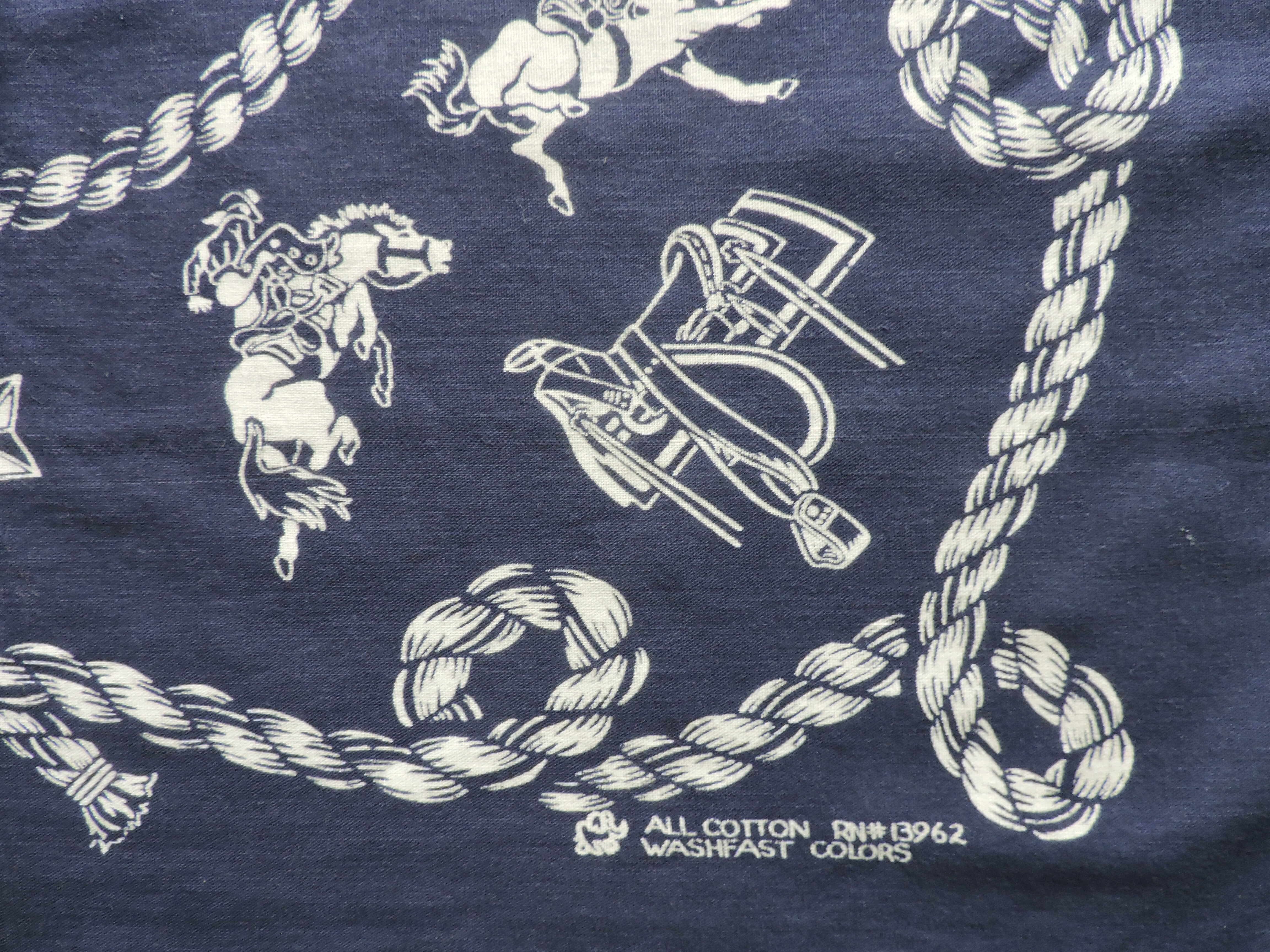 RN13962 Western Elephantbrand？ Vintagebandanna | swallows