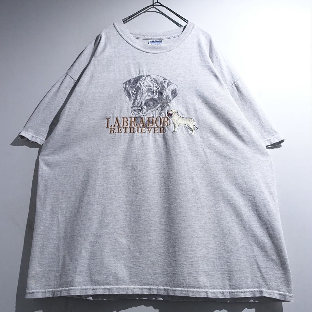 "LABRADOR RETRIEVER" Gray Dog Embordiy T-shirt