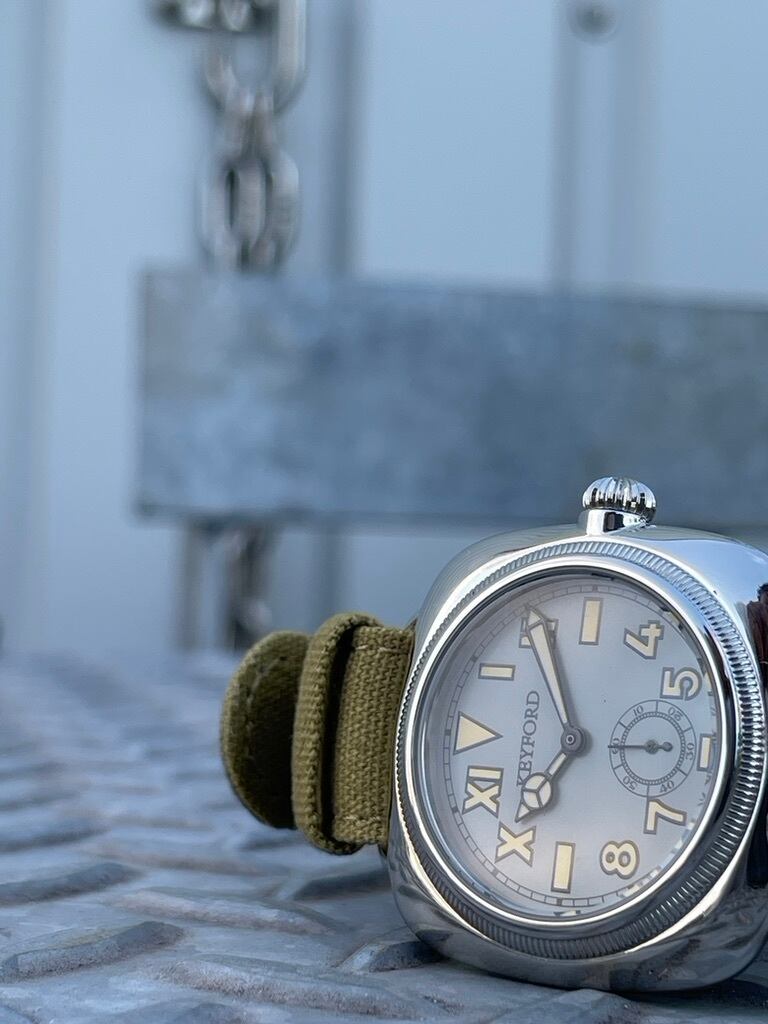 とつ California dial Smoky grey | montreroroi-M.R.M.W