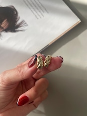 ラウンドツイストピアス