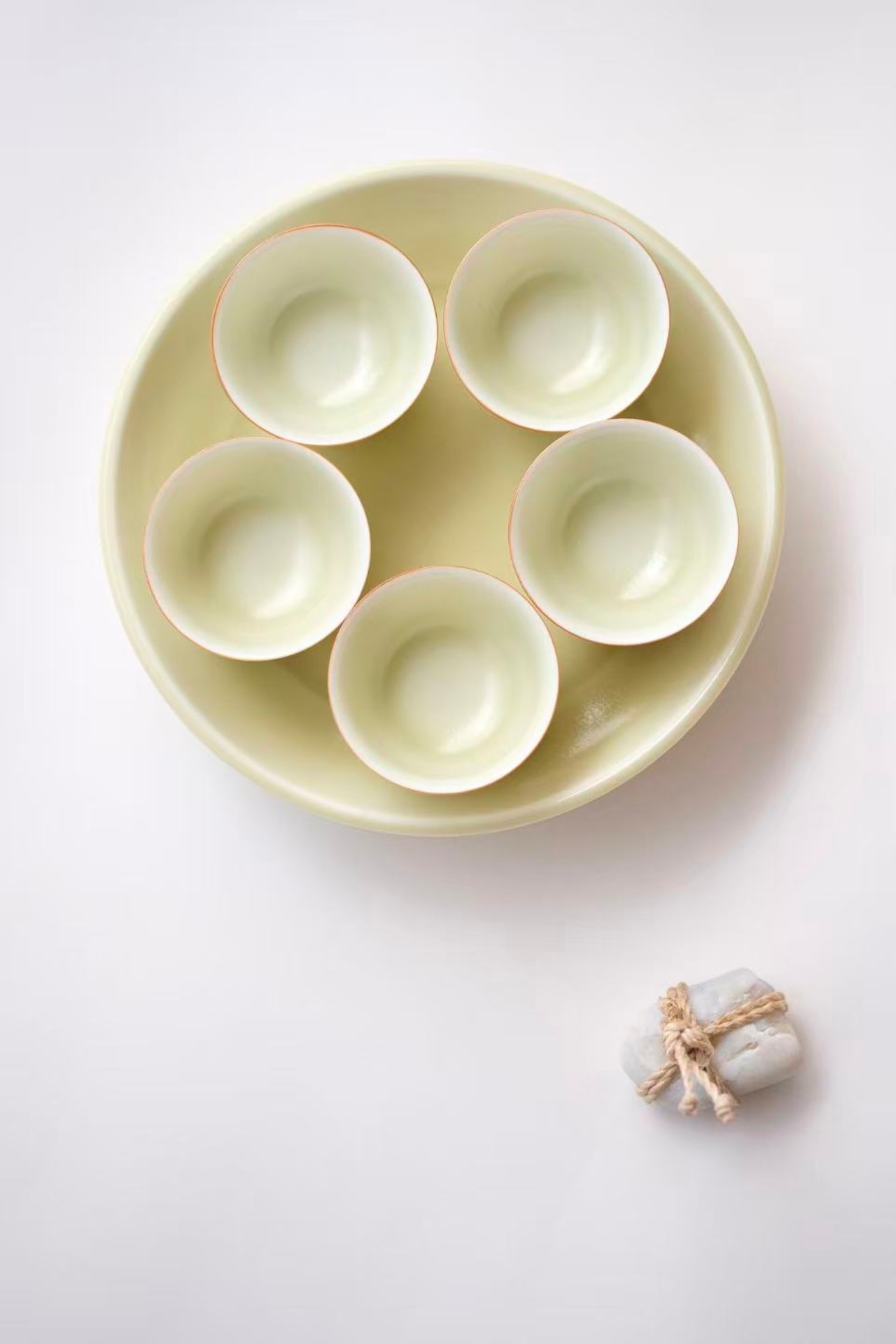 陸寿義 Lu Shouyi - 景徳鎮 黄釉杯 cup