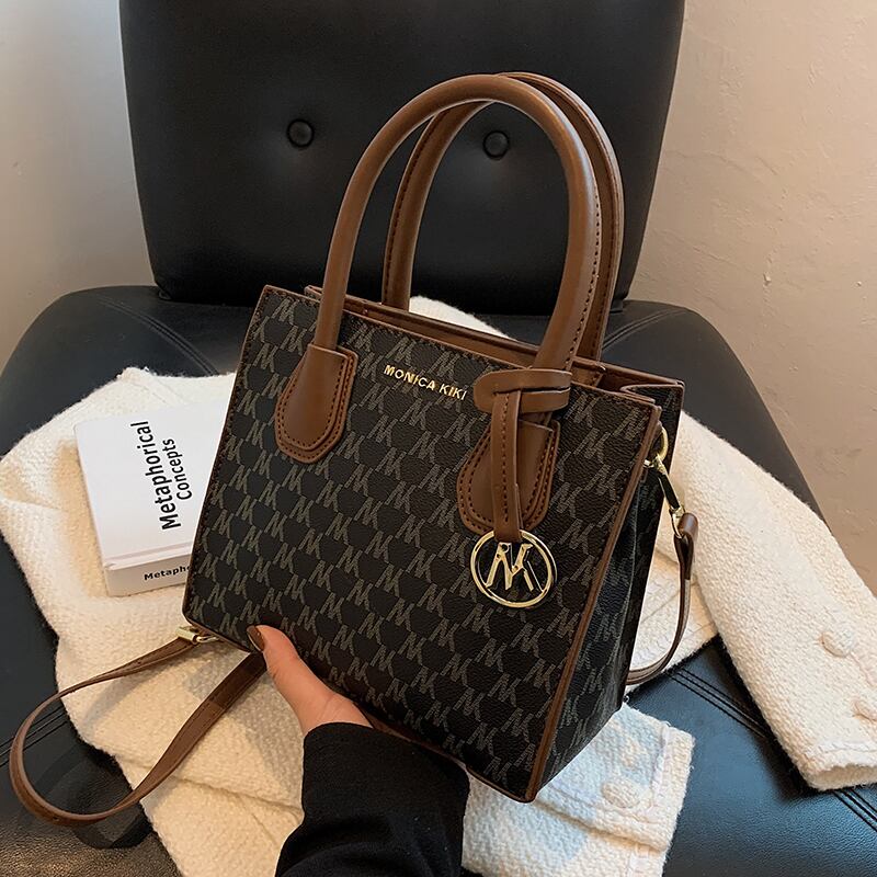 オータムウィンタースタイル 秋物 冬物 スクウェア メッセンジャーバッグ Tiancai_Wing_Bag82110837553