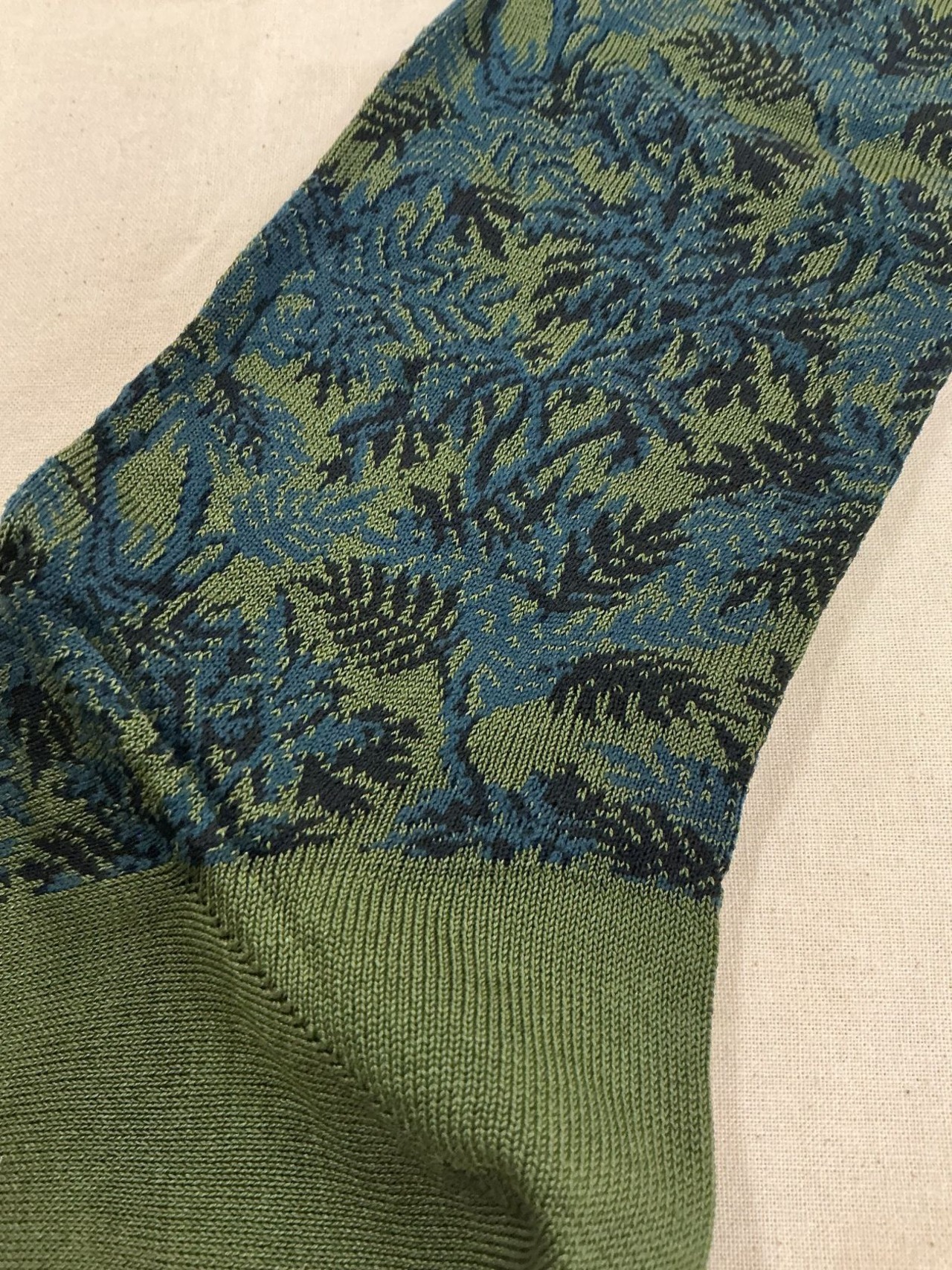 SANDERSON x Pantherella / TAPESTRY TREE / Forest Green