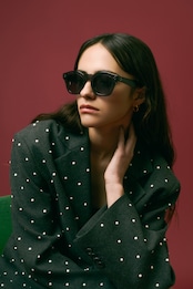 Margot | gray×smoke