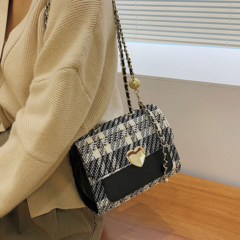 サマーチェーン オータム 夏物 秋物 スクウェア メッセンジャーバッグ Tiancai_Wing_Bag74441765592