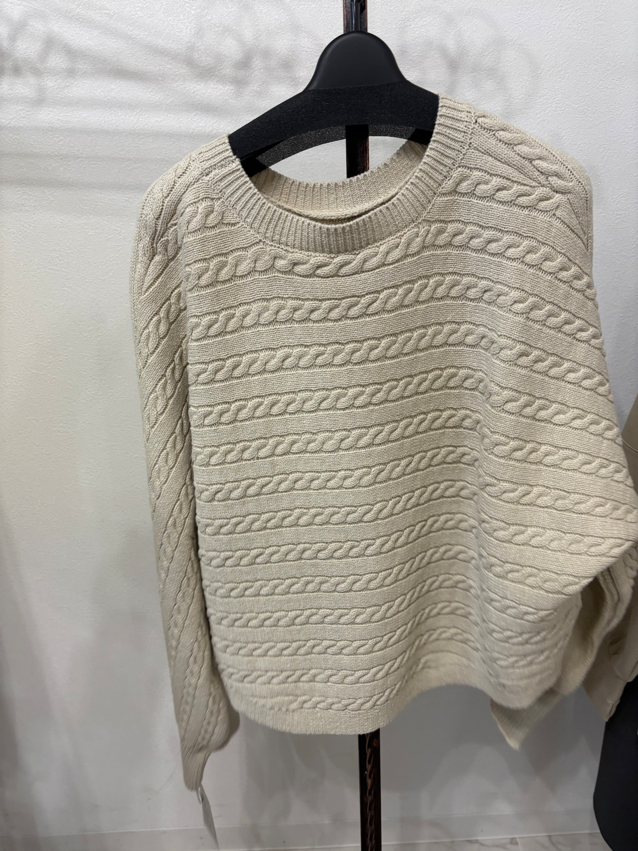 atelier six ロゴケーブルニットセーター　11256354