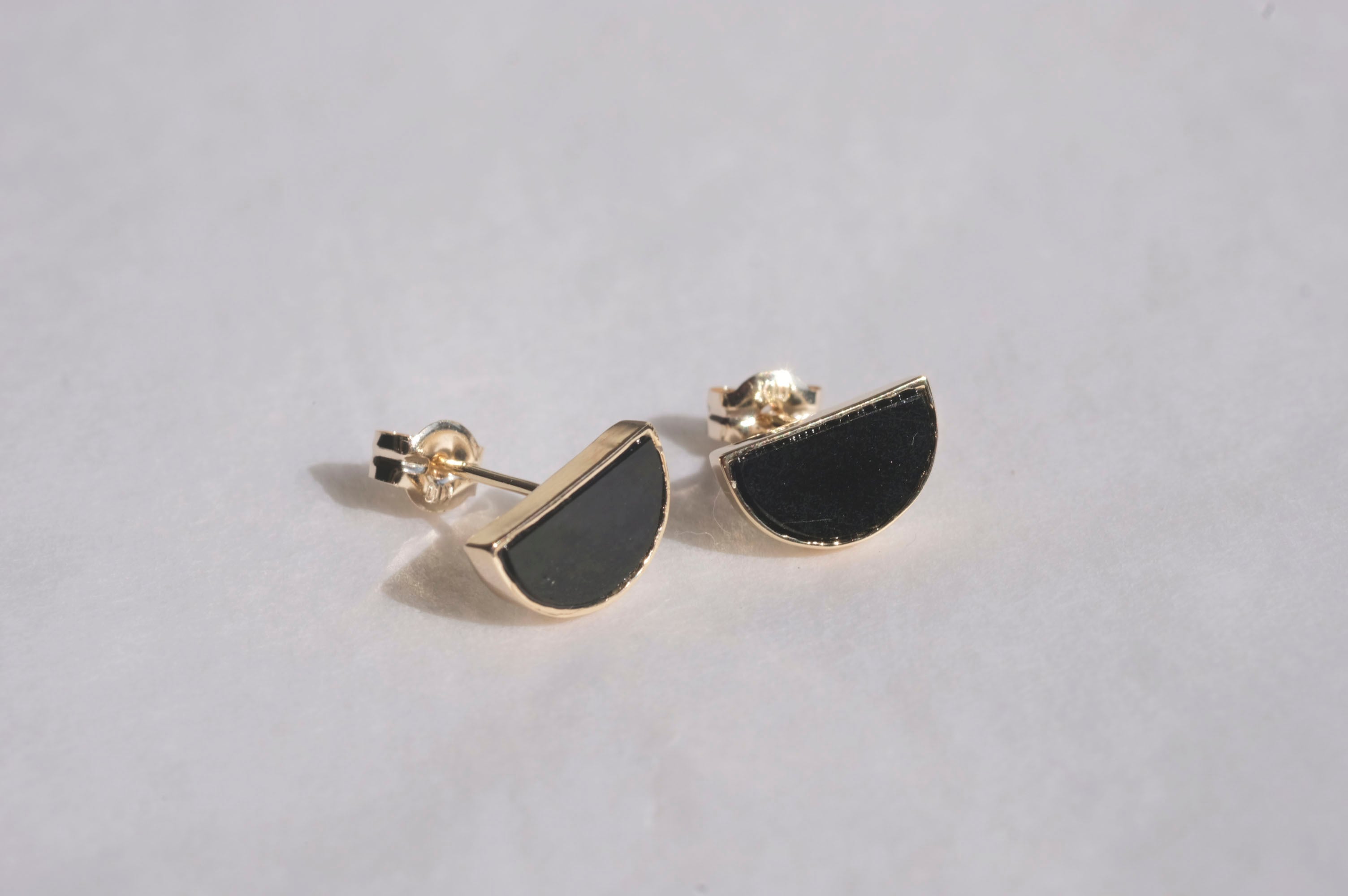 オニキス 半月 K10 ピアス