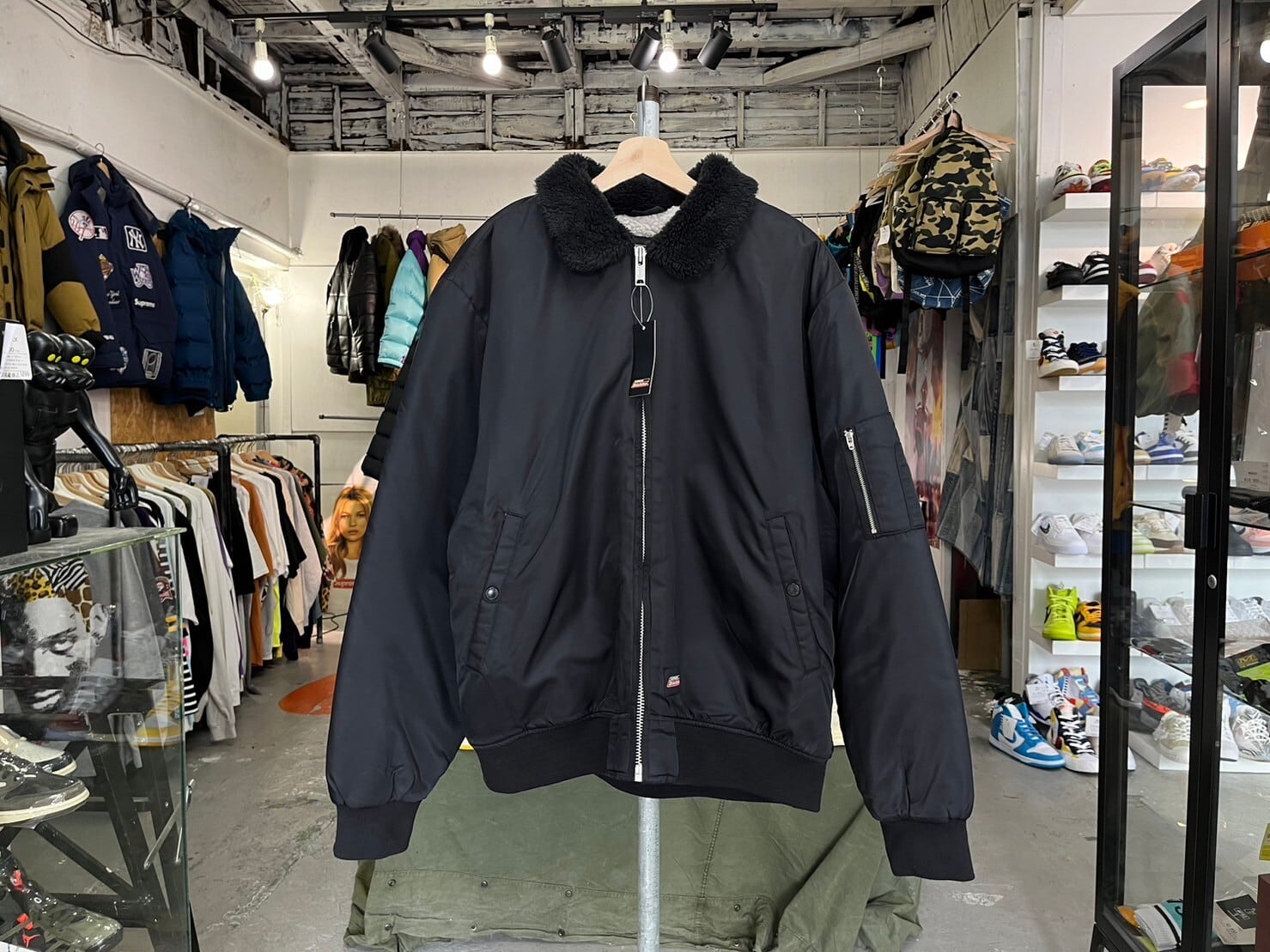 Supreme 23AW × DICKIES FUR COLLAR BOMBER JACKET BLACK XL 84864 