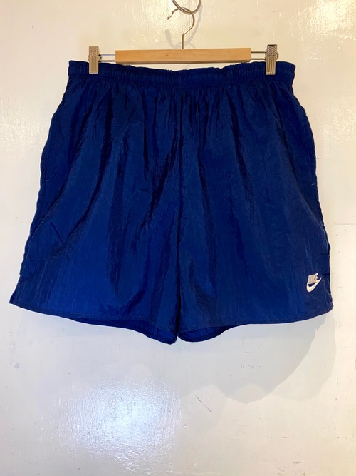NIKE　ナイロンショーツ