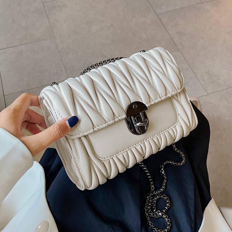 オールマッチロンバス刺繍糸スモールバッグレディースバッグ2020新しいトレンディなファッションワンショルダーメッセンジャーバッグネットレッドエインエアスモールスクエアバッグ Tiancai_Wing_Bag6994567