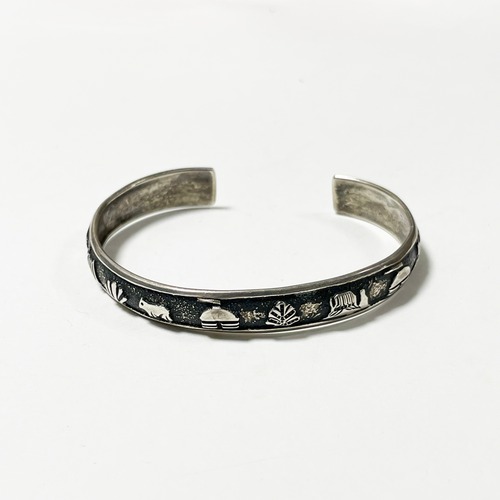 Vintage Navajo Story Teller Cuff Bracelet By Thomas Singer