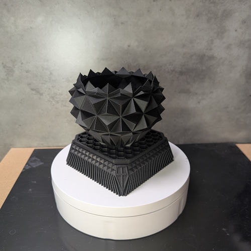 3Dプリンター鉢 "K12 錐" × CROSSSTUDS 鉢皿 セット | size-S ブラック