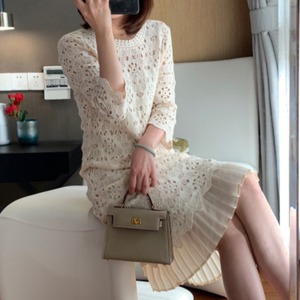 レース裾プリーツワンピース　21384