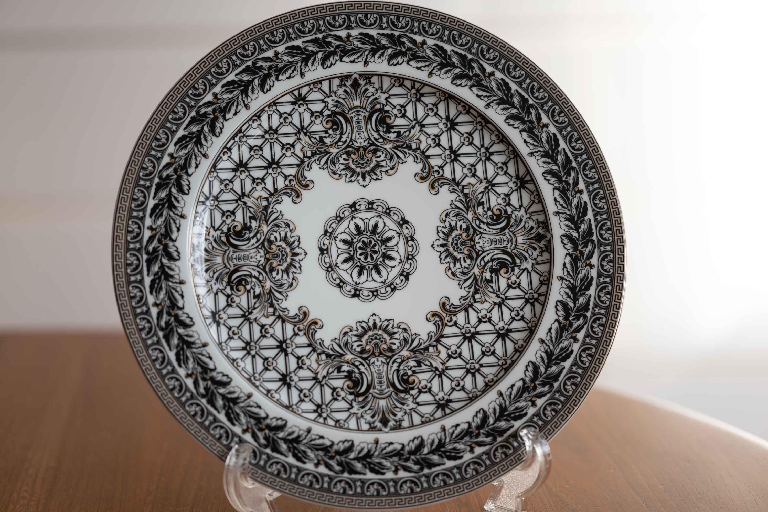 ジャンニ・ベルサーチ プレート Marqueterie