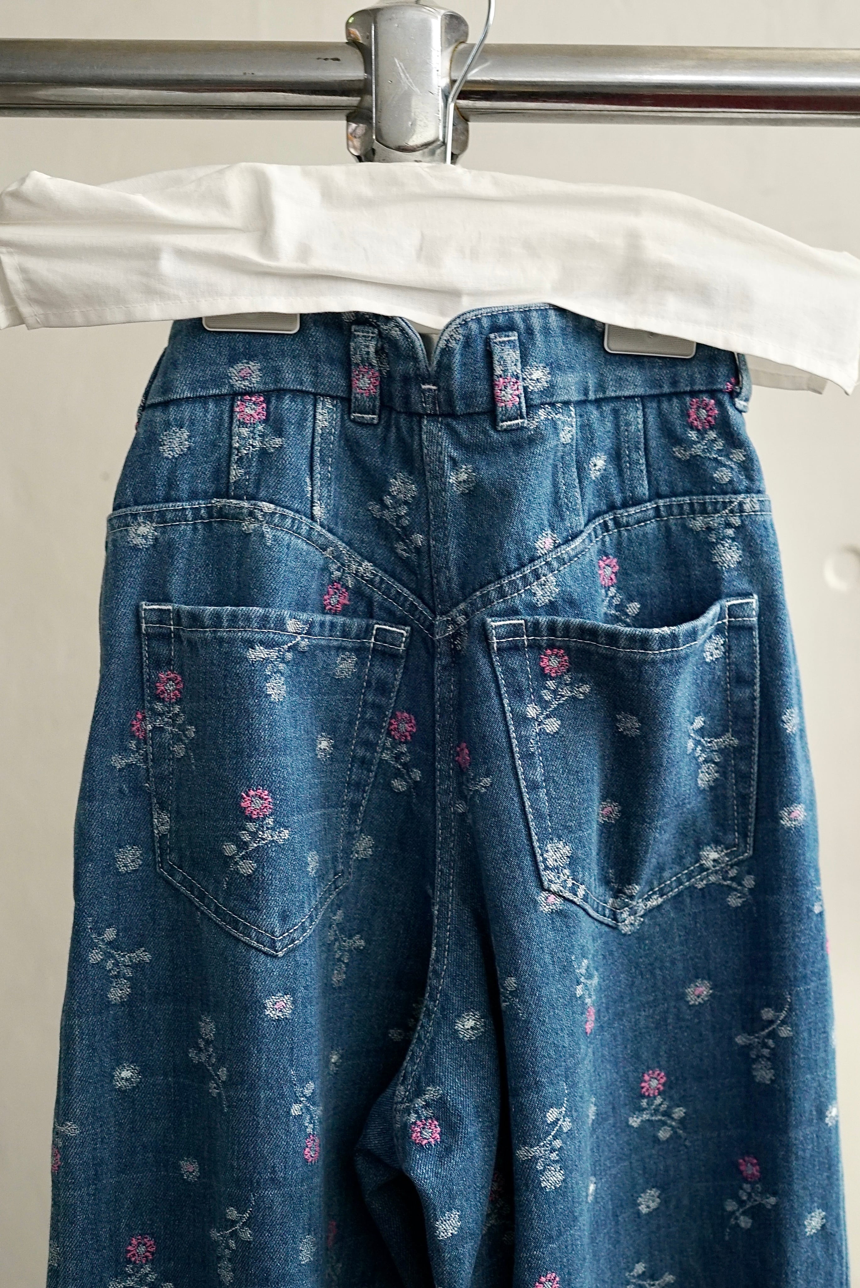 Mame Kurogouchi / Floral Jacquard Waisted Denim Trousers (BLUE