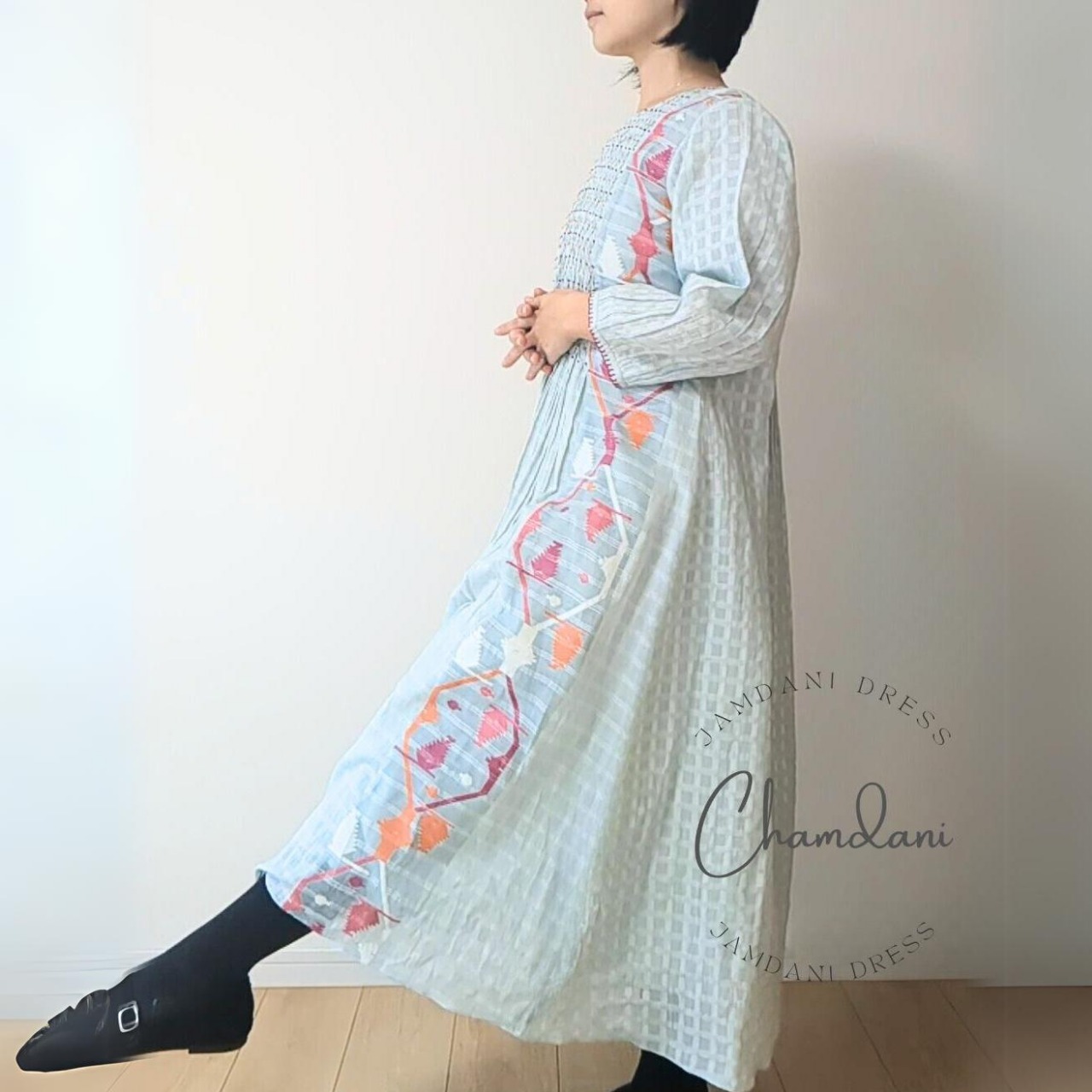 インドシルク　コットンのスモッキング刺繍　ジャムダニワンピース インドシルク コットンのスモッキング刺繍 ジャムダニワンピース