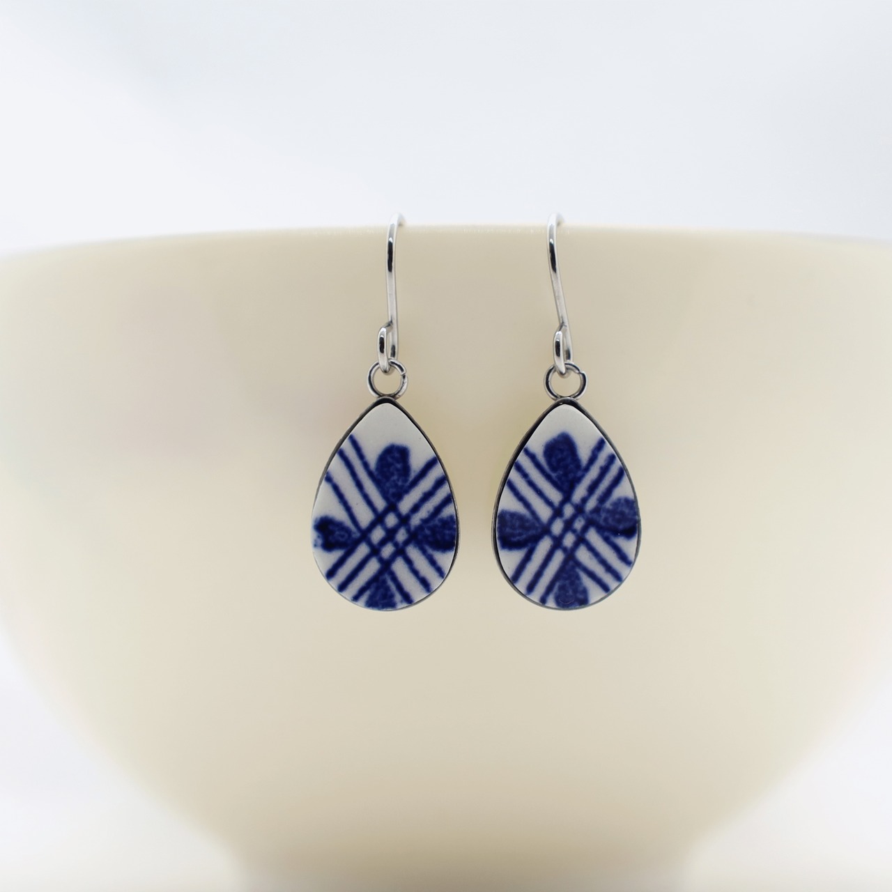 Framed earrings8