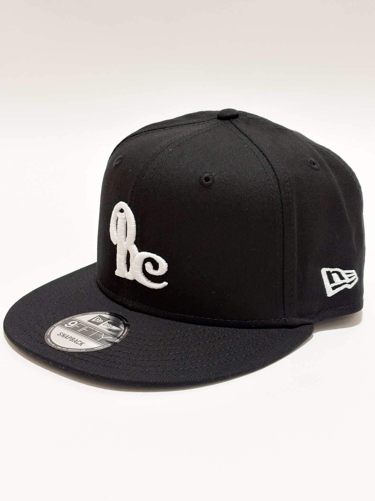 GOLF BOND CLUB 3D NEEDLE CAP BLK×WHT