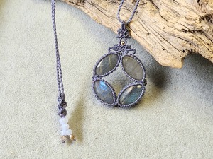 【NATURE】ラブラドライトマクラメネックレス